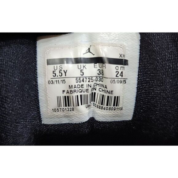 Jordan 1 Mid Triple Black 5.5Y - Picture 7 of 7